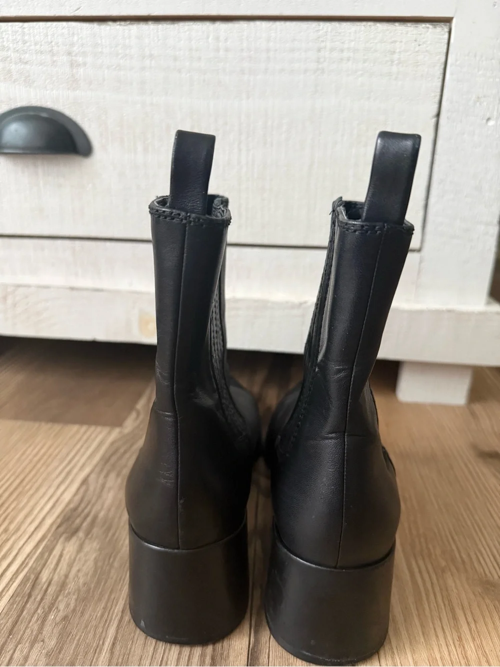 Zara Black Pointed-Toe Block Heel Chelsea Boots EU 38 Indie Sleek 90s Minimalist